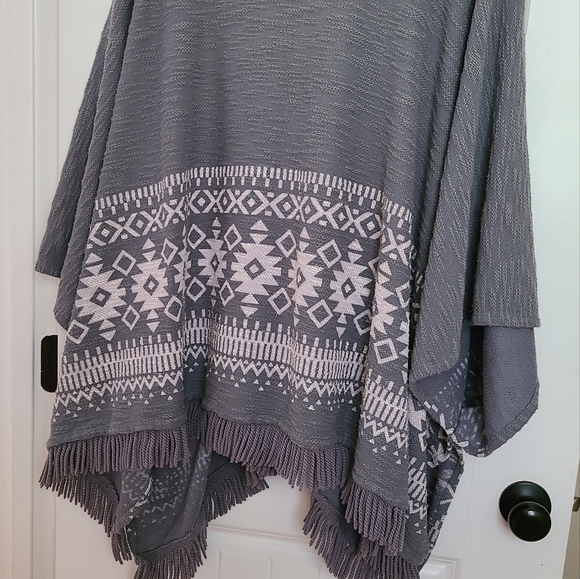 Cardigan - Picture 3 of 4